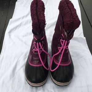 Sorel waterproof kids size 6
